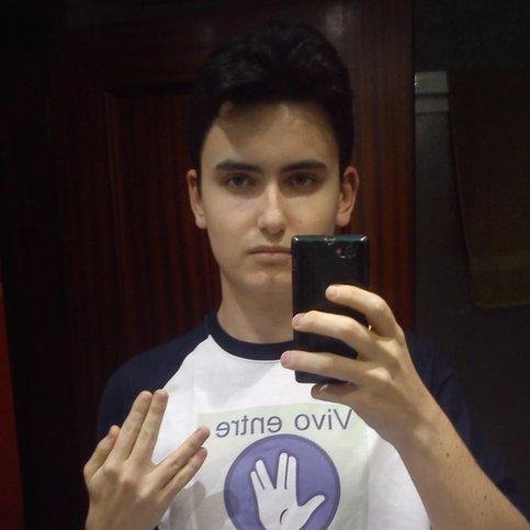 26. “Hola, soy Álvaro y yo también fui socialdemócrata...” 😳