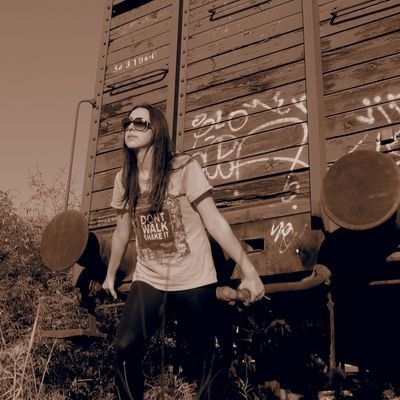 h_birbilw's profile picture. Καιρος να αφησουμε τους εγωισμους κ να κοιταξουμε λιγακι τον εαυτο μας..