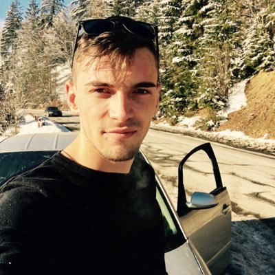 VisovanAdi's profile picture. 