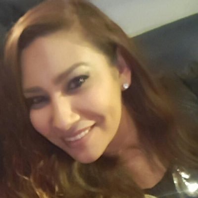 Married,Mom of 3girls and a boy i love to write poetry,try to just live life,Just being me...xoxo...no regrets:)🇵🇷❤️stay humble positive love one another
