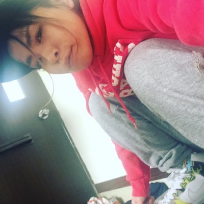 molering's profile picture. 「処女膜は土竜と人間にしかない」