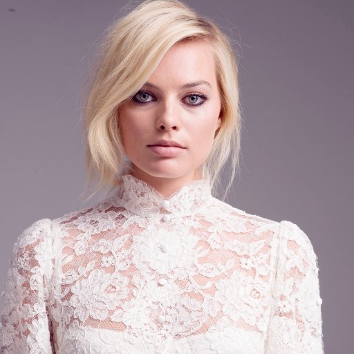 Here to provide you everything Margot Robbie related, follow us for pictures, updates and more!