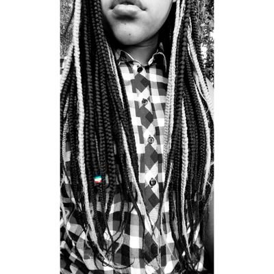 Y o u n g.  W i l d.  F r e e. //


Unlike no other.

God's spoilt brat.

Lover of life.