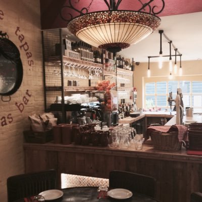 Stevenage's first authentic tapas bar. Serving fresh tapas, wine, sangria and cocktails🇪🇸. Visit us: 5a Middle Row, Stevenage, SG1 3AN. 📞01438721010
