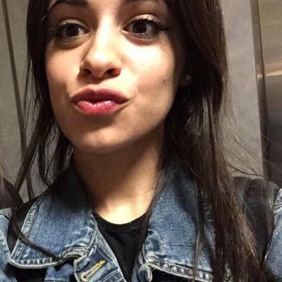 cutecabeIIos's profile picture. yall are fat