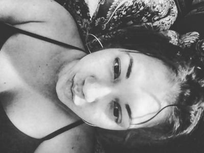 I am a sweet down to earth chicana from Florida! Nick names are sweet pea or https://t.co/NgHNOX37zF...depends on my attitude that day ! I love music and music loves me !
