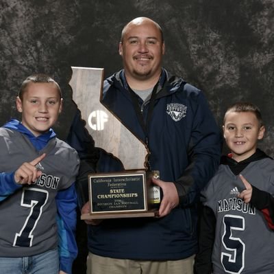 j_Dizzle_56's profile picture. Husband and Father of 2, Football Coach, HUGE Charger/Aztec Fan, Professional TV Watcher and Beer Drinker, Dabbler of the Fine Arts, Prefers to Keep it Real yo.