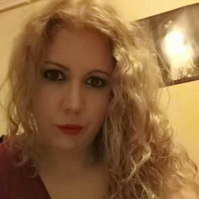 LoreelaiGilmore's profile picture. El mundo cambia, y yo con él.