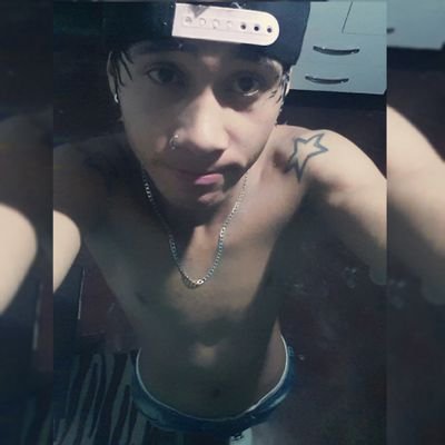 17 Anos / Libriano / Timido / Fofo / Divertido / Amigo da @AhRoohFranco / Irmao do @gleiiPs /
Quer saber mais ?Segue ai,que eu te conto.