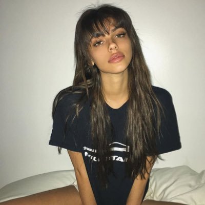 Evie_Officixl's profile picture. 