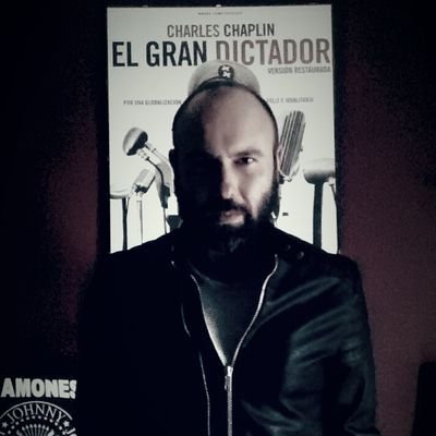 RialEstvez's profile picture. 