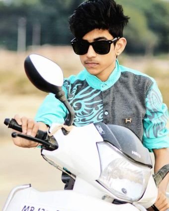 modi9734's profile picture. 