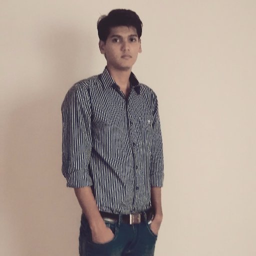 Veekichauhan's profile picture. 