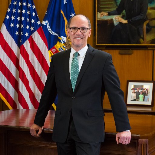 The archived tweets of Thomas E. Perez, 26th Secretary of Labor, from July 23, 2013 to January 19, 2017. This is an inactive account.
