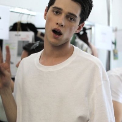 apolskisrpg's profile picture. adam le sang de la veine | vanina a a a (askip j'suis chanteur)