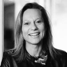 SandraPicard7's profile picture. Directrice de la Communication @ Compagnie des Alpes depuis octobre 2009 senior Manager Investor Relations @Eurodisney SCA until June 2006