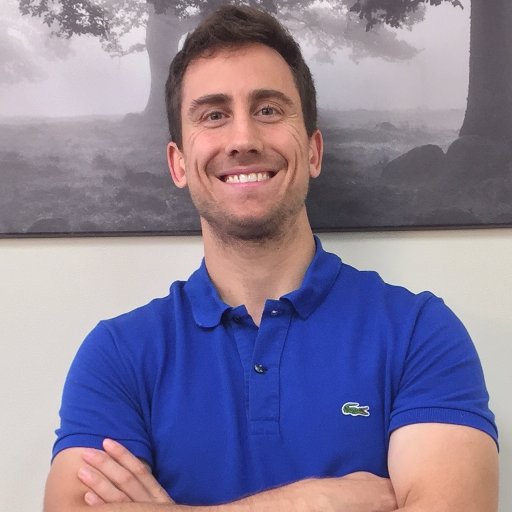 Proud Torontonian | Private Practice Dietitian @ Yonge & Davisville | Nutrition Blogger | Soccer & Dog Lover | Tweeting About Food & Nutrition | IG: AndyTheRD