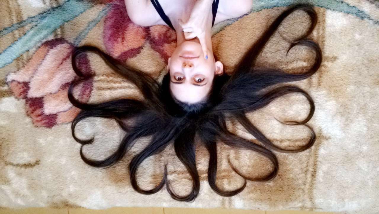 Por favor espalhe amor, porque de dor e sofrimento, o mundo já está cheio!! ;) 
Instagram: amamorais
Snap: ams983