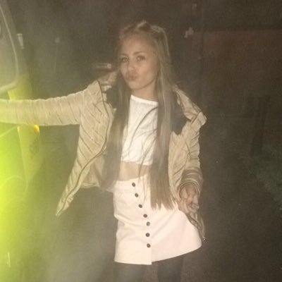 _laurenTillett's profile picture. 🖕🏼👀🙈❣☺️🎶🐯🍂