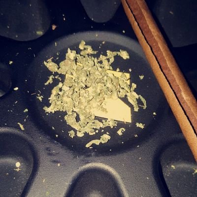 rollupnblaze420's profile picture. its always 420 somewhere!🔥🍁😗💨🤤