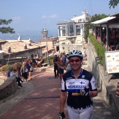 KeravuoRitva's profile picture. Räväkkä ja hyväntahtoinen. Intohimona maantiepyöräily