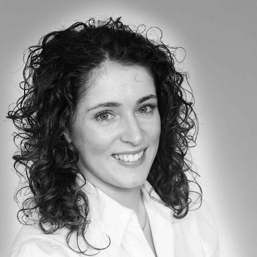 I'm Diana Biliczki-Graca DMD specialist in prosthodontics and operative dentistry. Now living and working in Szeged, Hungary