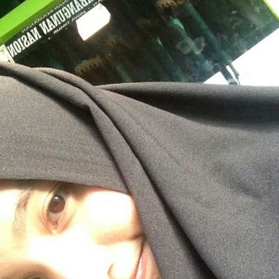 lutfia_19's profile picture. F_lutfia