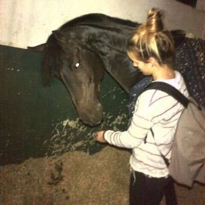 serrakisadere's profile picture. 