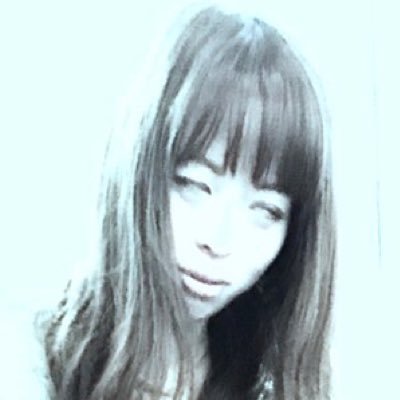 interrupt_u's profile picture. 4歳男児2歳女児を眺めつつ働くデザイナーです。