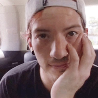 |-/❤️ we just love TØP. our tweets will be the most random shit and we love it :) read our fanfic on wattpad: save me - LitClique.•••follow on ig- litttclique