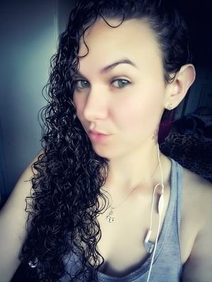 Sou MT alegre simpática extrovertida e amigável