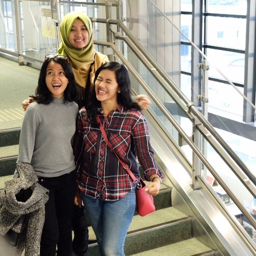 karinajojo's profile picture. Like a jelly fish