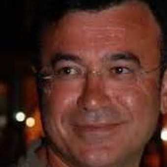 Özgür birey ve toplum rüya ise eğer, uyanmak köleliktir.
Siyaset bilimci / sosyal hizmet / Prof.
Tweetler şahsidir. RT ve FAV onayladığım anlamına gelmez.