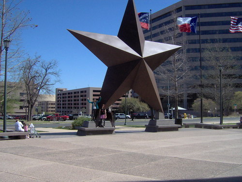 mewc4's profile picture. mom of 3 awesome people - 1 adult son & 2 teenage girls (yikes!) & wife to a really neat good-hearted county boy.  I'm a professional bean-counter.