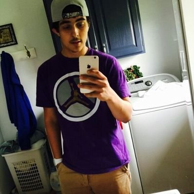 Member of the @EViLEMPIREPRO comp team. XB1 Gamertag: EViL Sweezy.