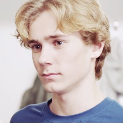 focusoncelo's profile picture. ❀ youtube? youtube ❀