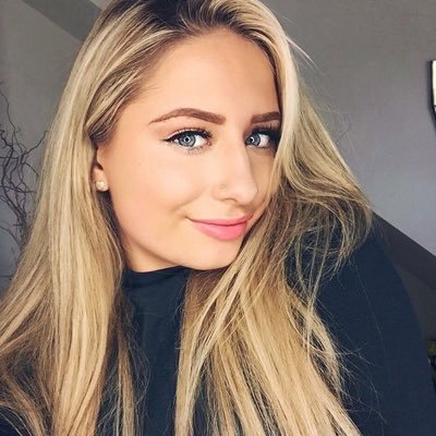 Fan page supporting the lovely @SaffronBarker, the best YouTuber in the entire world! She's the sweetest! She uploads every day and has 2 YouTube channels!❤️