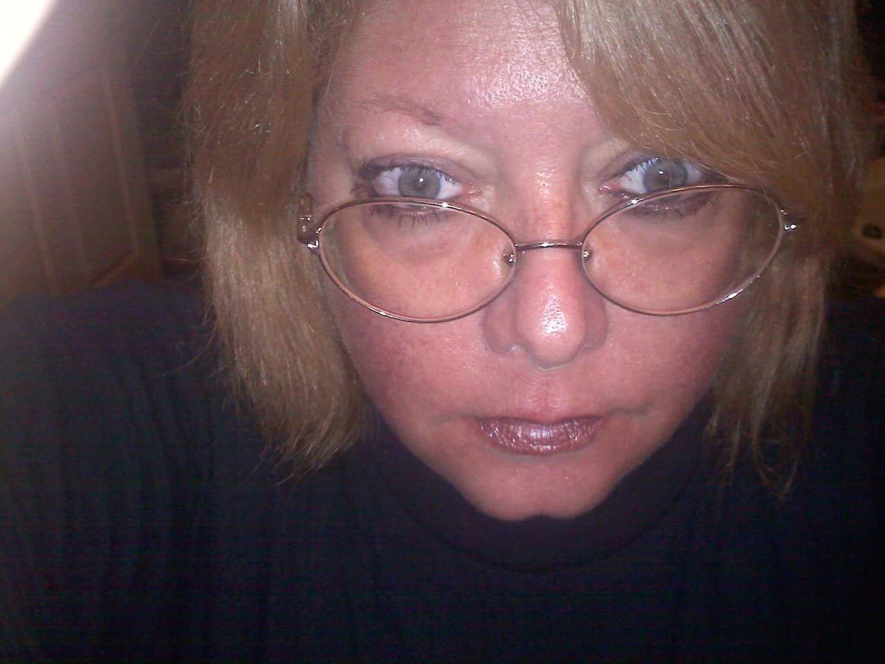 I love music especially Reggae, Bob Marley was the greatest! I Love people and animals. I am single,and just waiting for my better half if there is one.