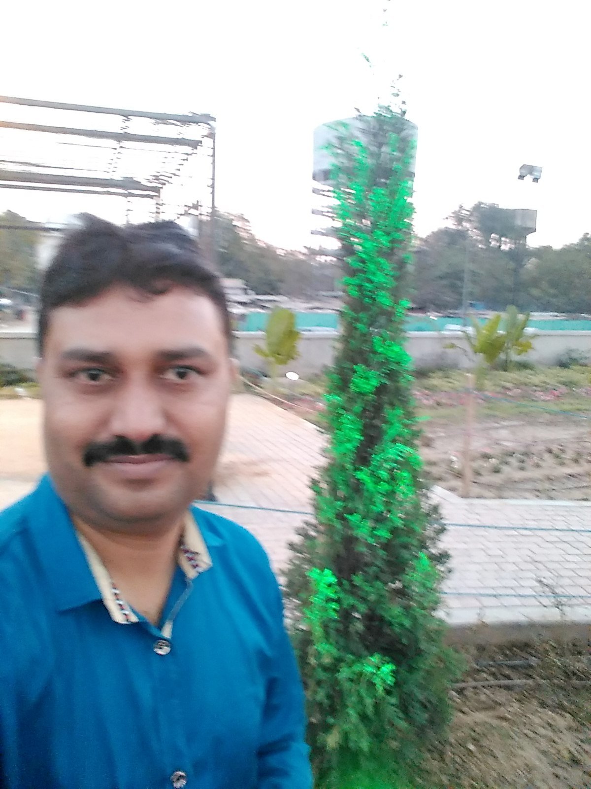 Telecom engineer @BSNL | Ex-banker & power guy ⚡ | Music & drama addict 🎭 |
Life’s too short to be serious—making you smile is my side hustle 😄