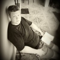 T.L (@t0mpur1) 's Twitter Profile