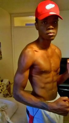 Do you wanna fuck hit me up ☝ 💯 message me here on twitter for more for free. girls only 18+