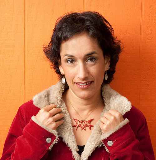 EvieLadin's profile picture. Raging performer on banjo, voice, songwriting, percussive dance, square dance calling