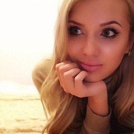 r7qzXobM1RrKTV2's profile picture. 