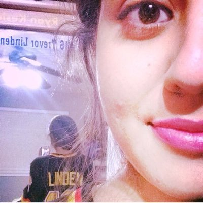 canucks_fan16's profile picture. D i e. H a r d. C a n u c k s. F a n. #believeinblue