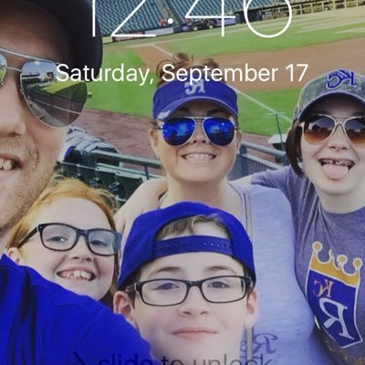 dperdue4402's profile picture. #417land #417dj #bransondj https://t.co/8VKNw7ptfp #417weddings