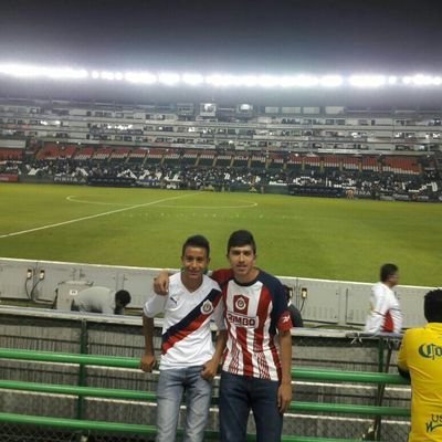 52JaimeHERNAND1's profile picture. El mundo no se mueve lo mueve los dj