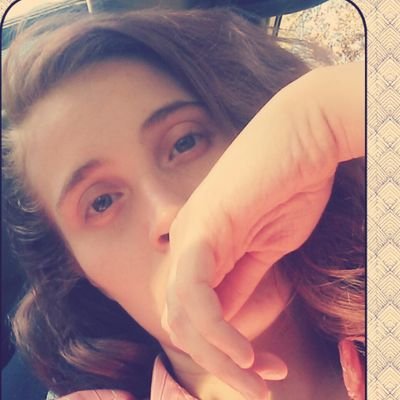 20 || Snapchat : dflanigan19 || Instagram : daelynnskeeper_ || Lil Ruby Red 💎👑🎀
lose the battle , win the war I'm bringing my sinking ship back to shore .