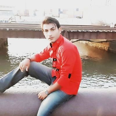 AmirNaz35315966's profile picture. Student