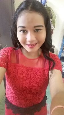 Hobbi : Maen Catur , Berenang , Suka Maen Bola Basket