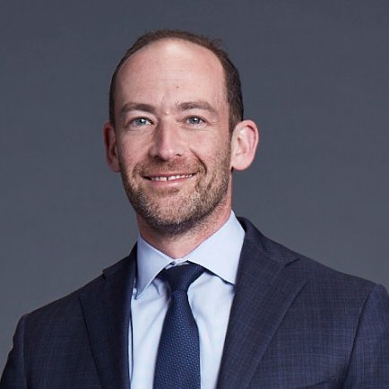 Dr. Davidovitch was the first surgeon in New York City (NYC) to perform the minimally invasive Anterior Approach Total Hip Replacement.